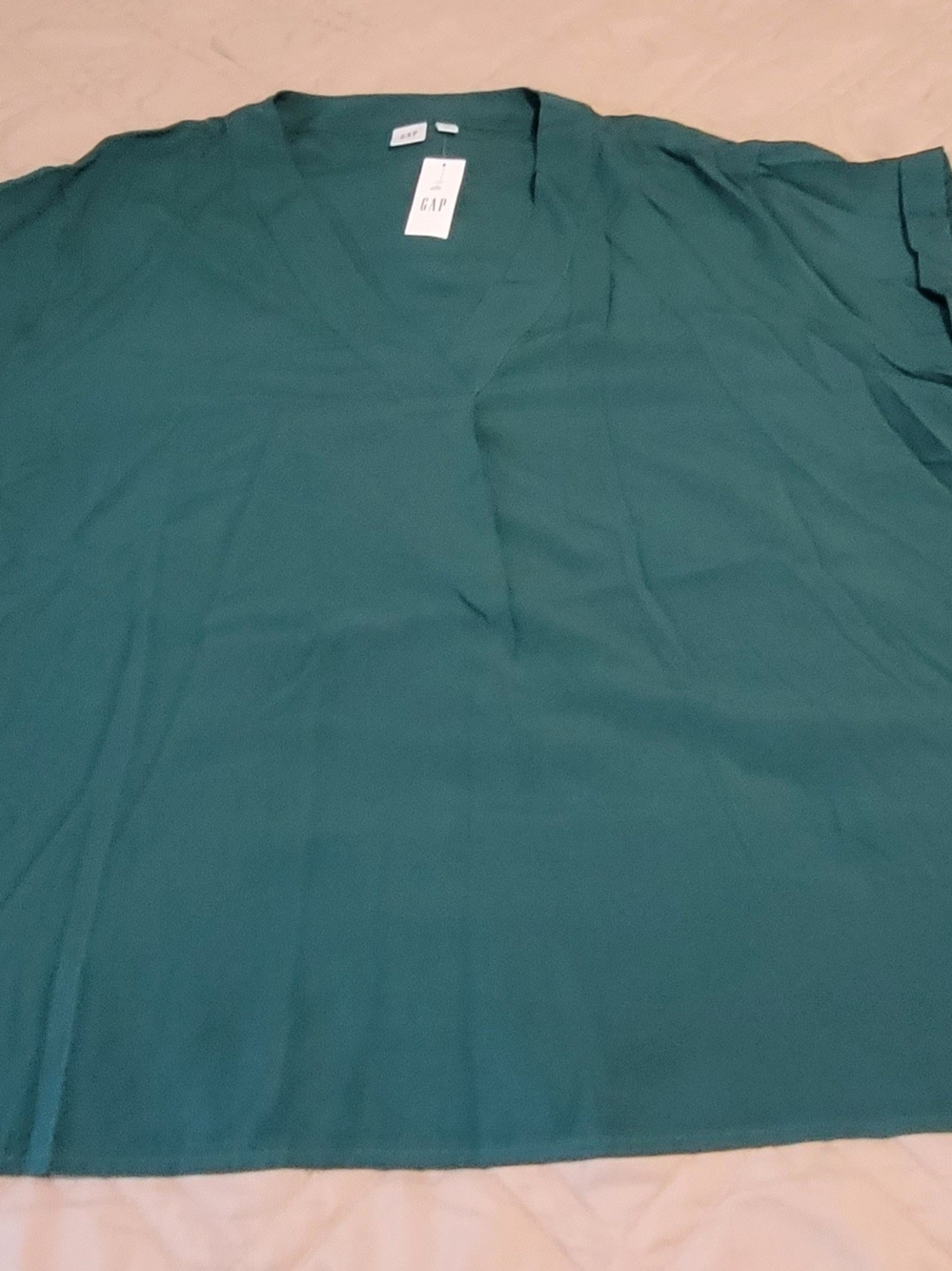 NWT GAP Woman’s Teal V-Neck Shirt